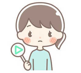 三角札を持つ私服の女性