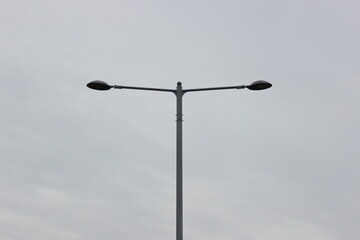 도로와 길거리를 밝혀주는 가로등