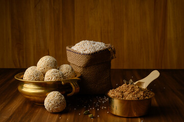Amaranth ladoo or Rajgira laddu or Cholai ke laddo in brass bowl with jaggery
rajgeera 