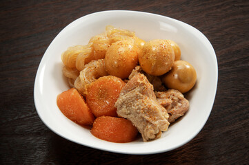 鶏のキンカン、煮込み料理
