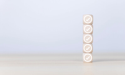 The wooden cube block shows a question mark icon.	
