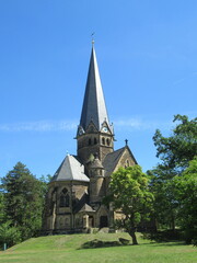 Fototapeta na wymiar Kirche St. Petri im Kurpark Thale