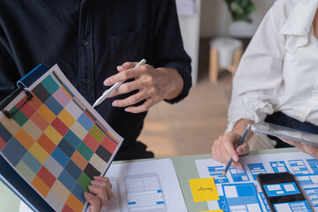 businesspeople meeting for new project	