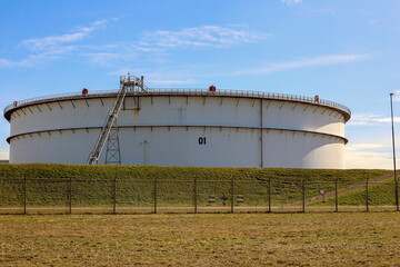 Fototapeta na wymiar BP refinery in Europoort as part of the port of Rotterdam