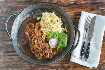 Onion roast roast Onion roast roast in beautiful plate Zwiebelrostbraten in schönen Teller 