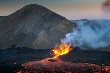 Landscape an erupting Fagradalsfjall volcano in Iceland - obrazy, fototapety, plakaty