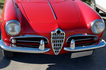 Obraz na płótnie Canvas Front view of an old italian classic car