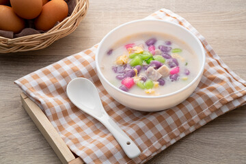 dumplings in coconut milk,bualoy Thai dessert