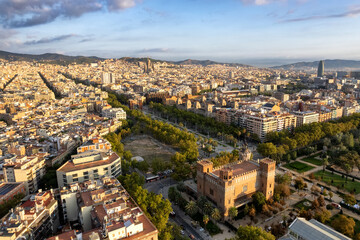 Naklejka premium Aerial view of Parque de la Ciutatdella and Barcelona, Spain