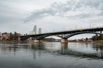 Fototapeta na wymiar large bridge over the river rhine