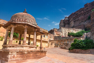 Fototapeta premium Mehrangarh fort , Jodhpur, Rajasthan, India. View of entrance of famous fort. Ancient architecture of Rajput era. Fort is UNESCO world heritage site popular amongst tourists worldwide.