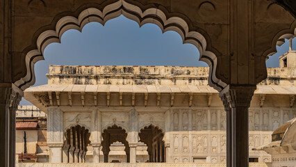 Architecture of the Red Fort of Agra. Marble Divan-i-Khas with openwork arches and a colonnade....
