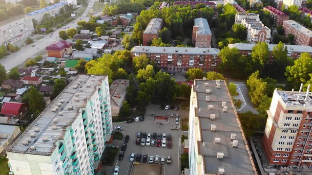 omsk flying over buildings inresidential district, amur 