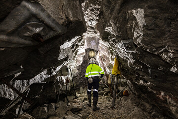 Miners undergound at a mine site in Australia - obrazy, fototapety, plakaty