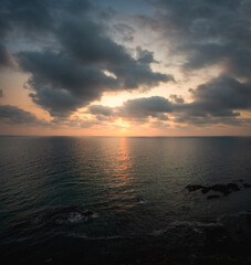 Fototapeta na wymiar sunset over the sea surface