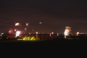 Fototapeta premium Feuerwerk über der Stadt