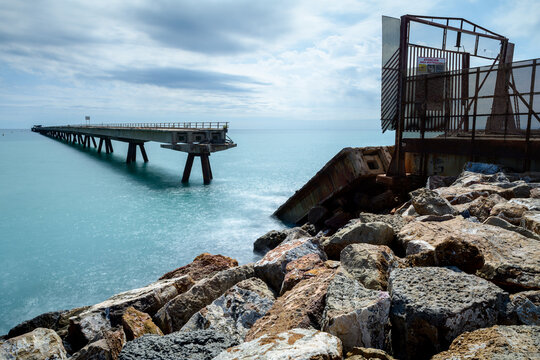 PANTALAN EN EL PUERTO DE SAGUNTO. PROVINCIA DE VALENCIA. COMUNIDAD VALENCIANA. ESPA&Ntilde;A. EUROPA