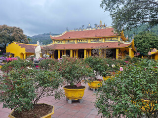 Cẩm Phả, Quang Ninh province, nort-East of Viêt Nam. Chùa Phả Thiên, Bouddhiste temple
