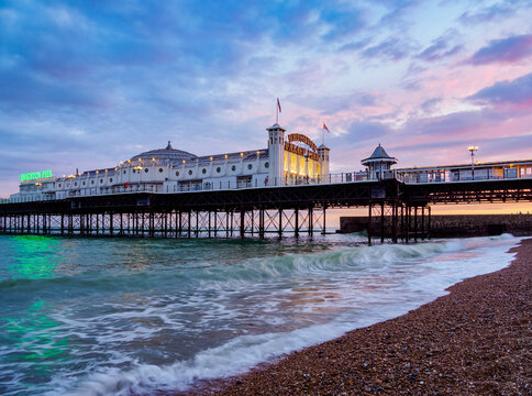 Fototapeta Brighton Palace Pier at dusk, City of Brighton and Hove, East Sussex, England