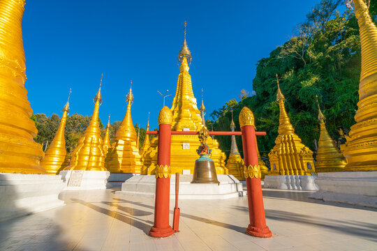 Golden shrines at Shwe Oo Min Pagoda, Kalaw, Shan State