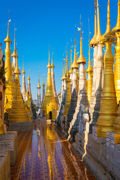 Indein stupas (In Dein), Lake Inle, Shan State