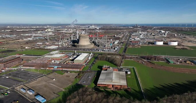 Wilton site, ex ICI, sembcorp, chemical, works, teesside - clip 4 - pan right to left