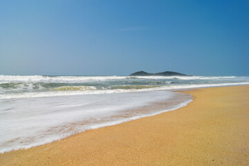 Obraz premium Beaches and swimmers