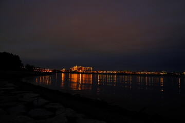 Obraz premium 葛西臨海公園からの夜景 Night view from Kasai Rinkai Park