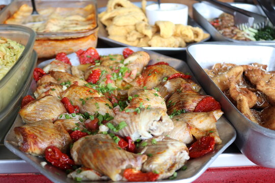 Travessa de File de Peixe Buffet Alimentos Comida Restaurante