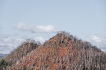 Les anciennes mines de schistes à Autun en Saône et Loire