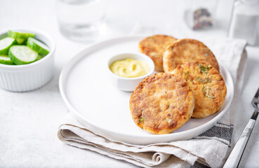 Salmon potato cakes with suace