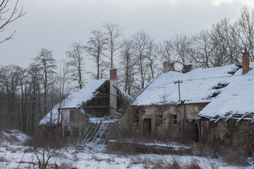 Abandoned farm.