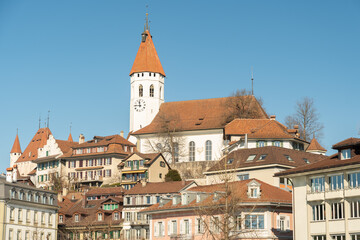Obraz premium City of Thun with the tower of a church in the background in Switzerland