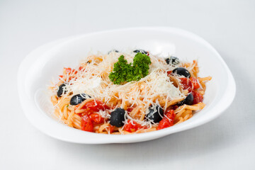 pasta with tomato sauce