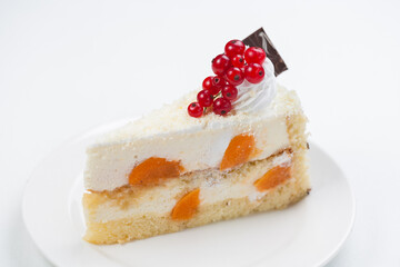cheesecake with berries