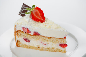 cheesecake with strawberries