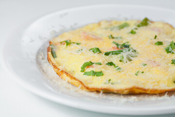 omelet with spinach and bacon