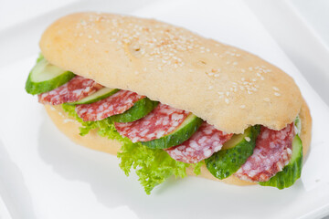 sandwich with bacon