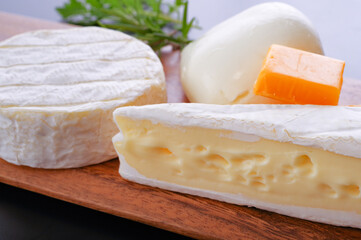 たくさんのチーズ