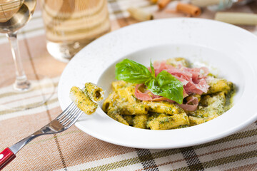 pasta with meat and vegetables
