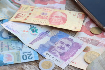 Billetes Colombianos y Mexicanos
