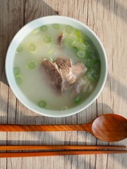 한국전통음식 소고기 사골국