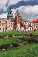 Fototapeta na wymiar Roayl castle in Krakow, Poland