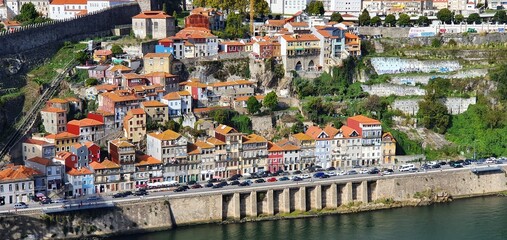 Fototapeta na wymiar Tiny Porto, Portugal
