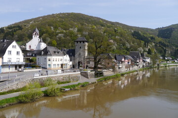 Fototapeta na wymiar Stadttor in Dausenau an der Lahn in der Pfalz