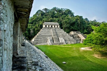 Fototapeta na wymiar Beautiful shot of a stone pyramid in Palenque, Mexico