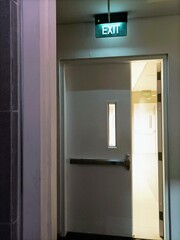 Exit Sign Lights are installed at emergency exits for evacuation and to guide people through emergency staircases to avoid accidents during natural disasters and fires.