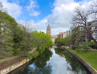 Fototapeta na wymiar A view of the San Antonio skyline and the San Antonio river walking path. 