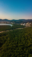 Paisagem Urbana Cidade Florianopolis Centro Trindade Itacorubi Beira Ilha Mar Ba&iacute;a Norte Morro da Cruz Pr&eacute;dios Arquitetura Engenharia Urbanismo Santa Catarina Por do Sol Drone A&eacute;rea