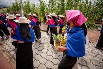 Ceremonia de año nuevo andino en Otavalo - Ecuador - Sudamérica